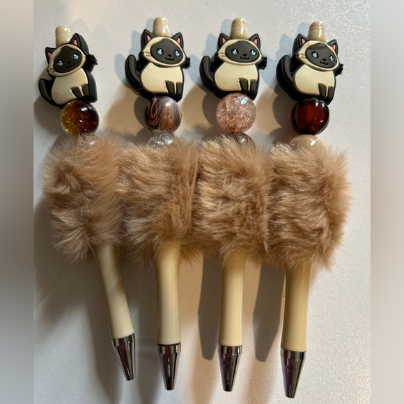 Kyleigh’s HandKrafted Korner- Art/Pens/Cards 
For Soccer ⚽️ Camp - Picture 15 of 16